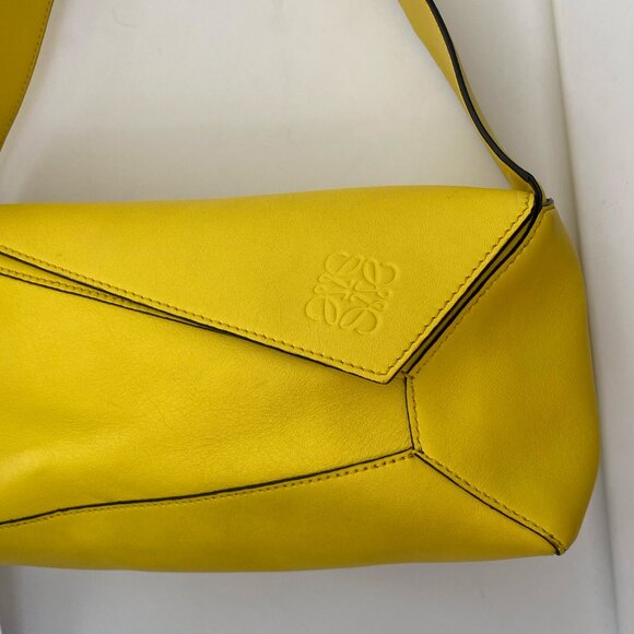 LOEWE Discontinued Hobo Puzzle Leather Shoulder Bag in Lemon - Picture 2 of 13